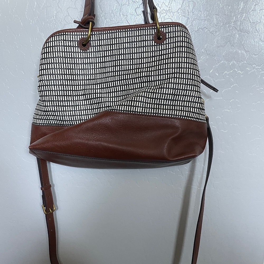 Fossil purse